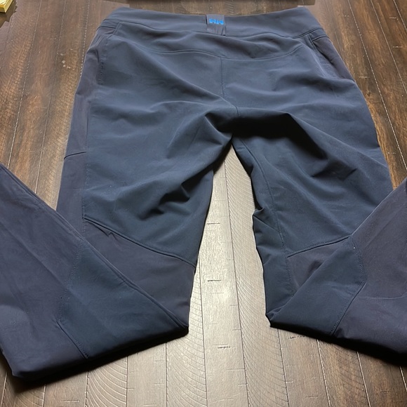 Helly Hansen hybrid pants - Picture 4 of 4